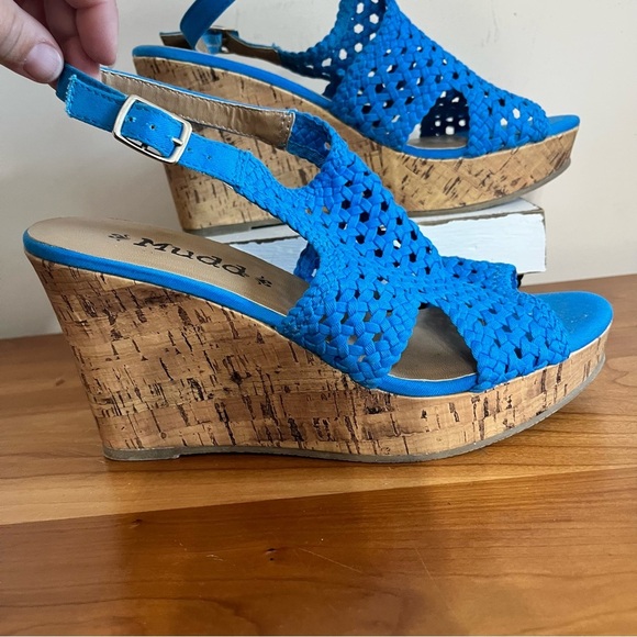MUDD Woven Wedge Sandals Size 10 Blue Cutout Fabric Ankle Straps Cork Heel - Picture 1 of 6
